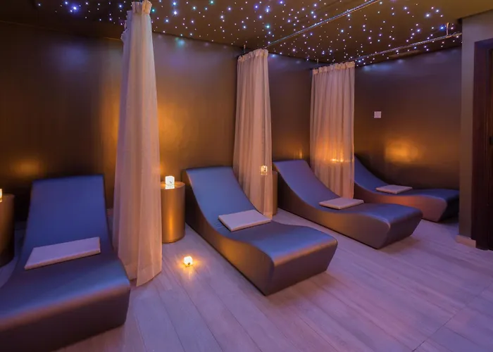 Royal Tulip City Center